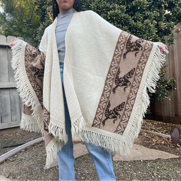 100% Bolivian Alpaca wool hand made poncho one size VTG - Picture 1 of 14